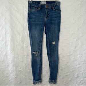 Free People Womens Mid Rise Distressed  Jeans